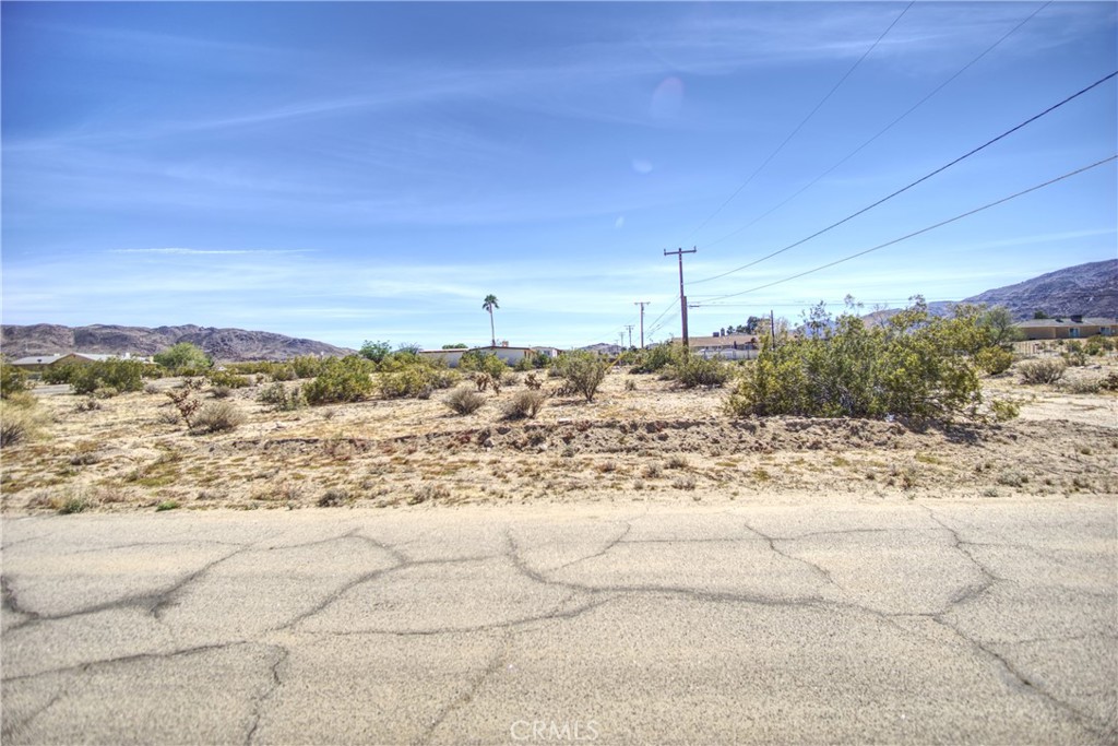 7500 Sunset Drive Property Photo 2