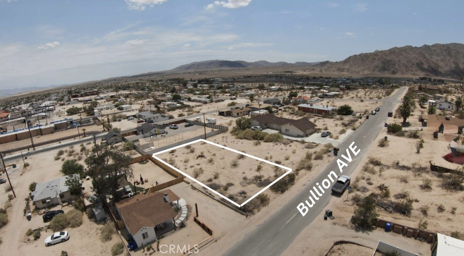 6549 Bullion Avenue Property Photo 3