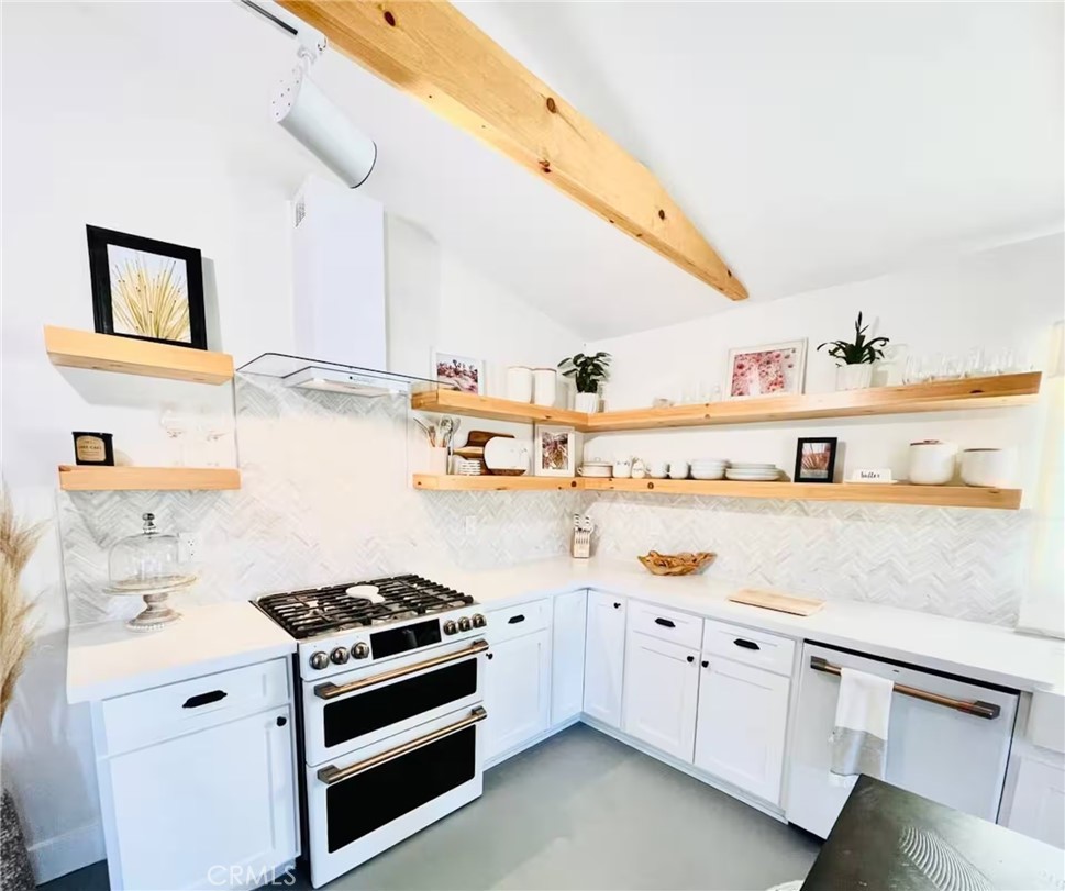 83683 Amboy Road Property Photo 10