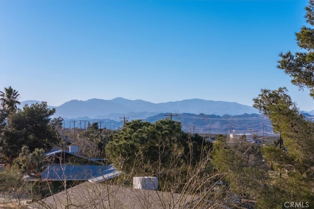 60432 Latham Trail Property Photo 9
