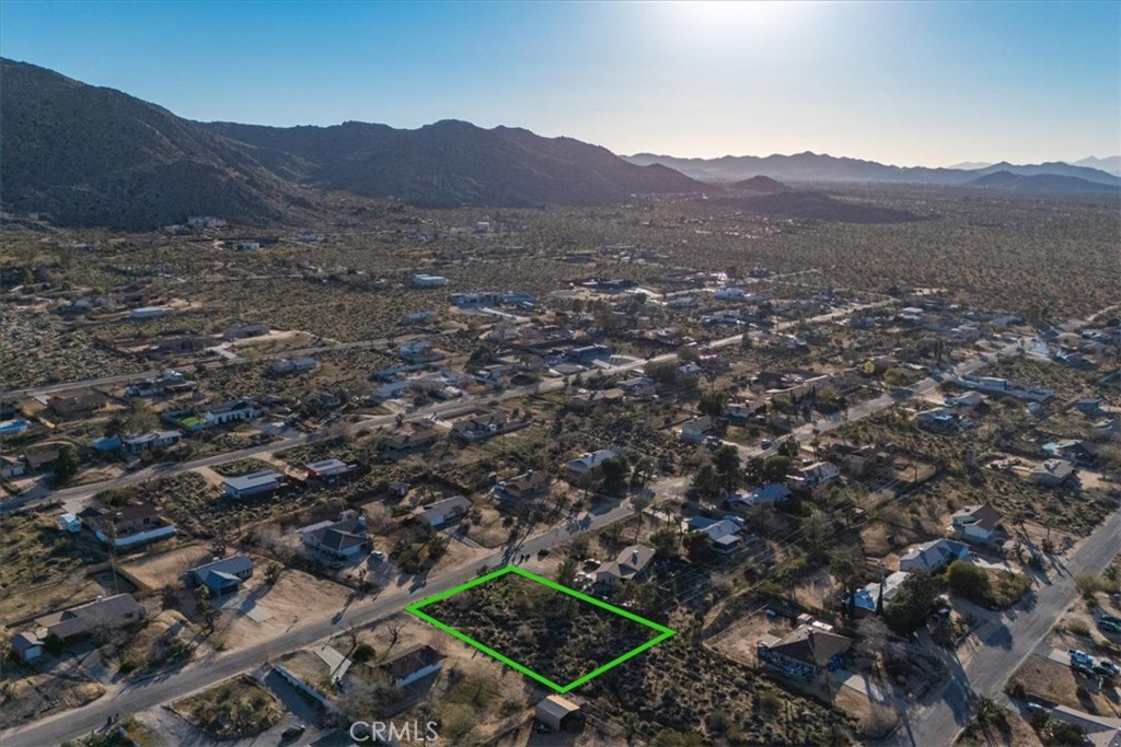 60432 Latham Trail Property Photo 18