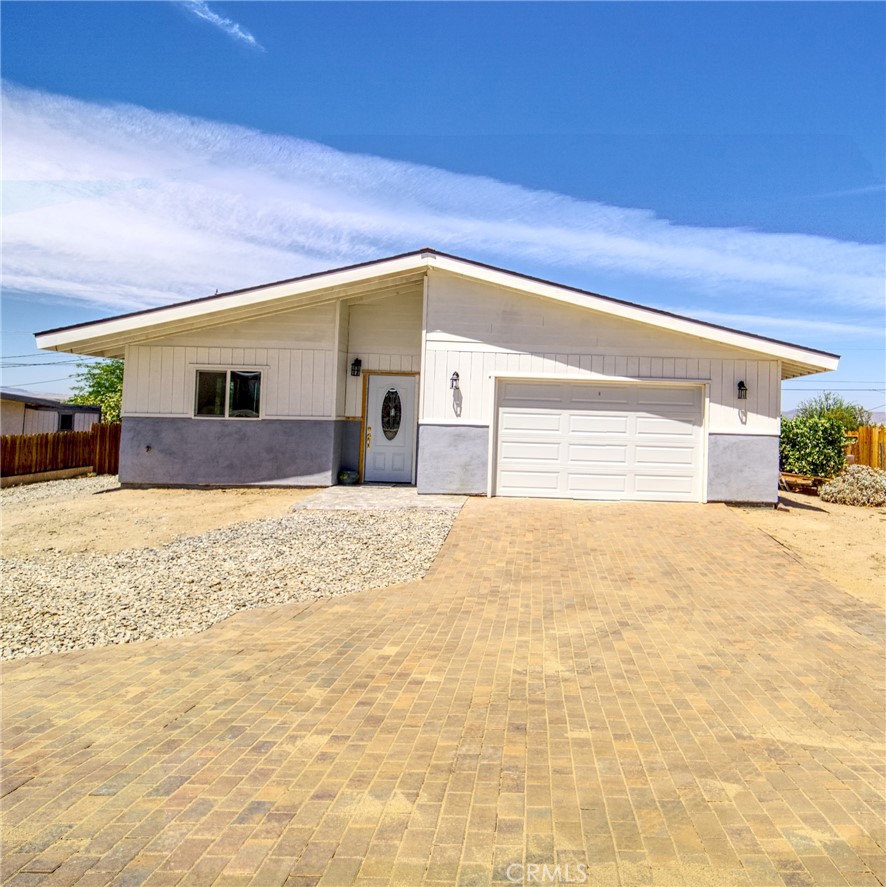 74804 Serrano Drive Property Photo 1
