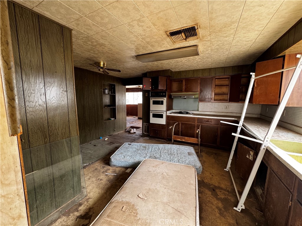 508 Bazoobuth Property Photo 8