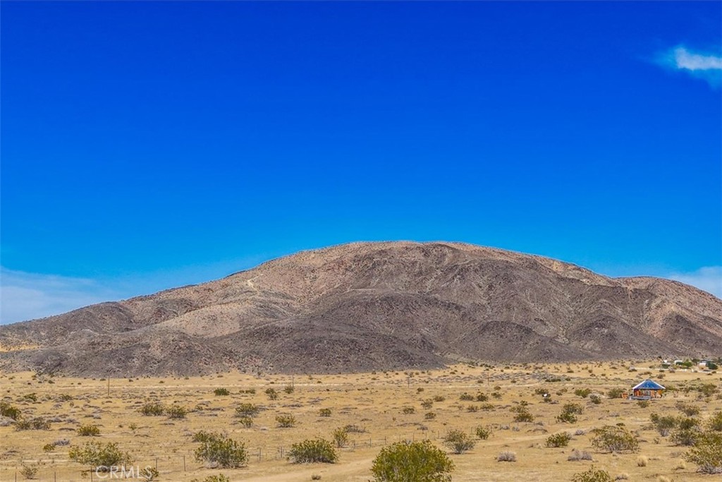 65944 Pipeline Road Property Photo 8