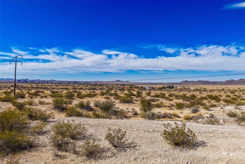 65944 Pipeline Road Property Photo 14