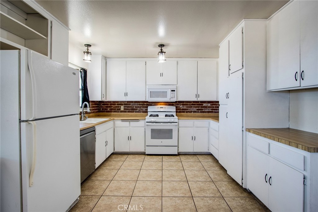 73894 Playa Vista Drive Property Photo 14