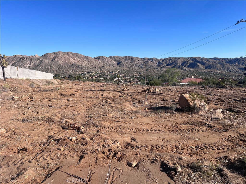54610 Navajo Property Photo 4