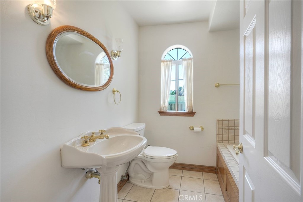 724 Barsby Property Photo 27