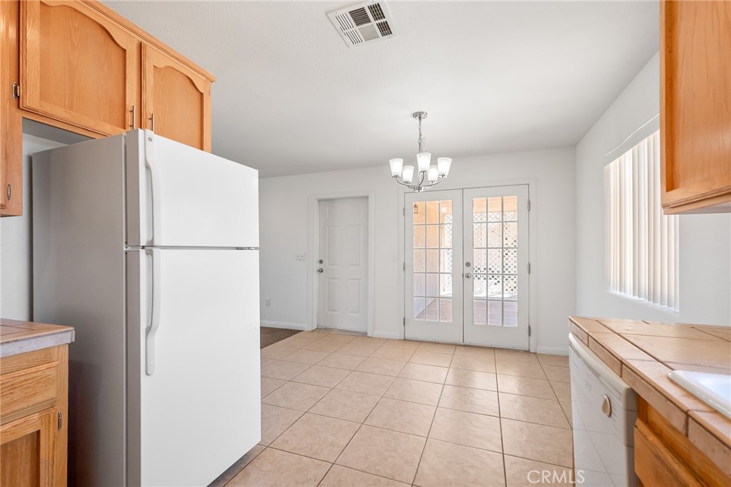 58285 Caliente Property Photo 11