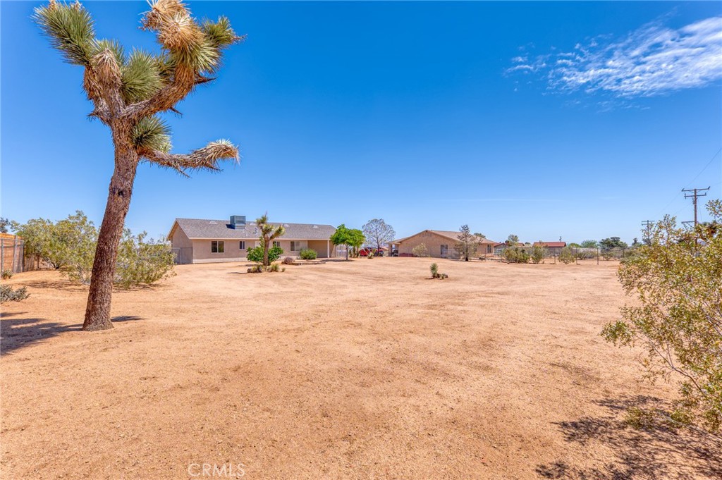 58285 Caliente Property Photo 27