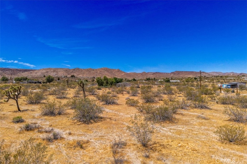 55926 Tananger Road Property Photo 5