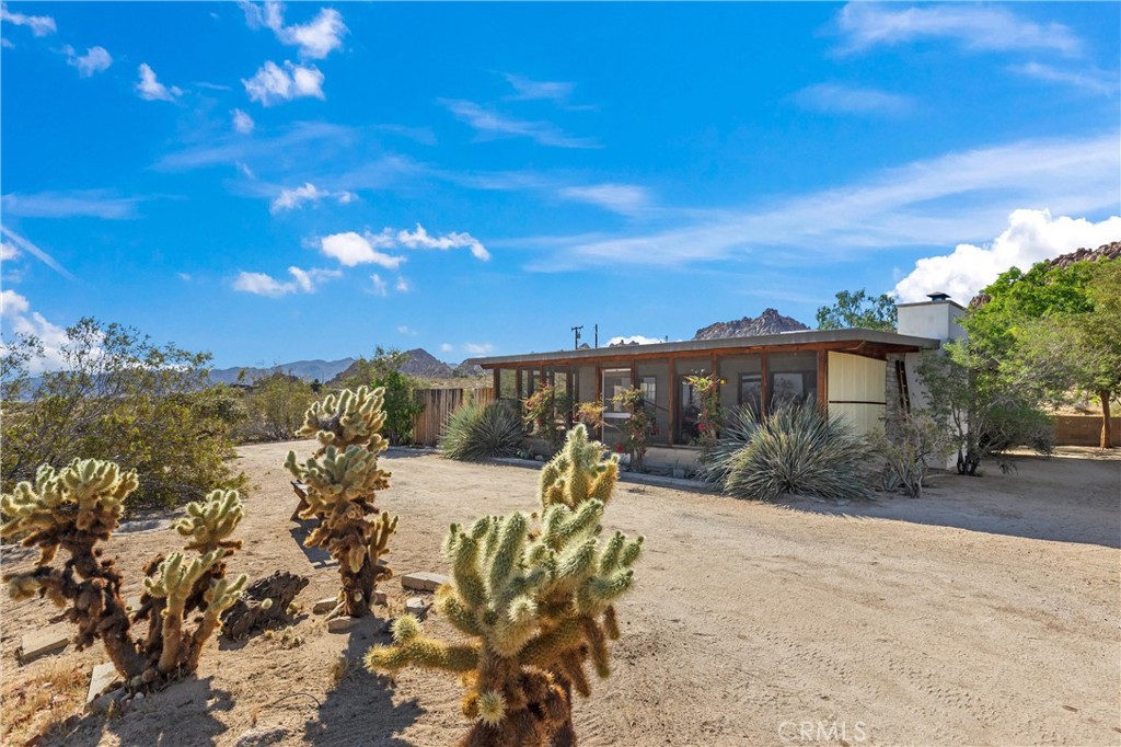 63773 Hollinger Property Photo 3