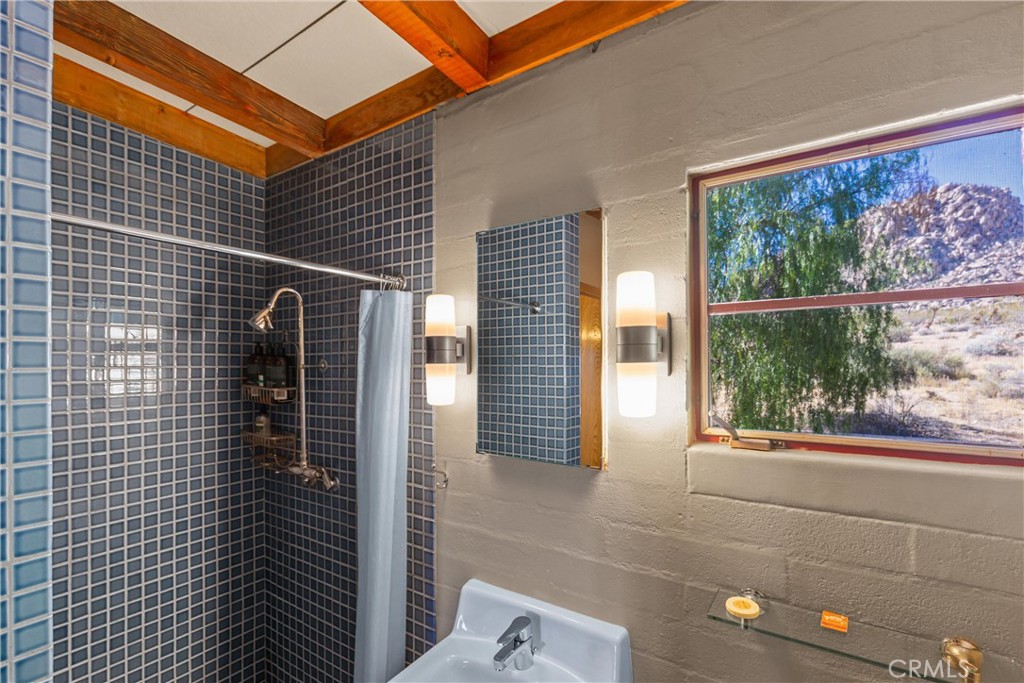 63773 Hollinger Property Photo 34