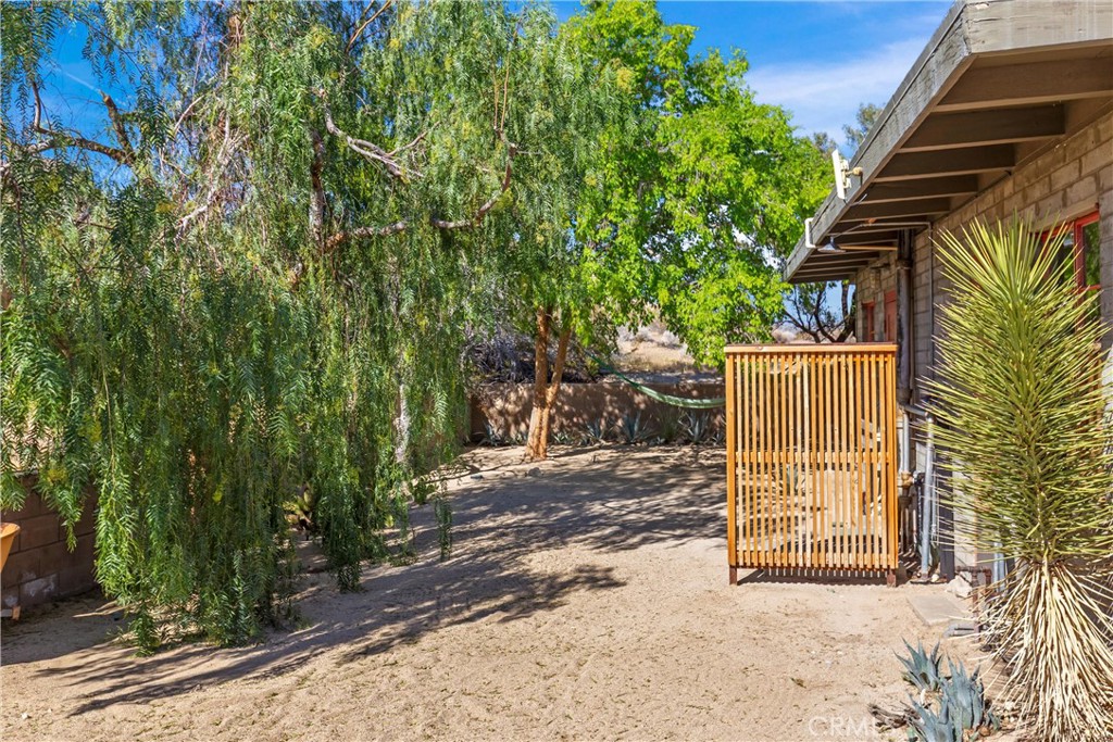 63773 Hollinger Property Photo 45