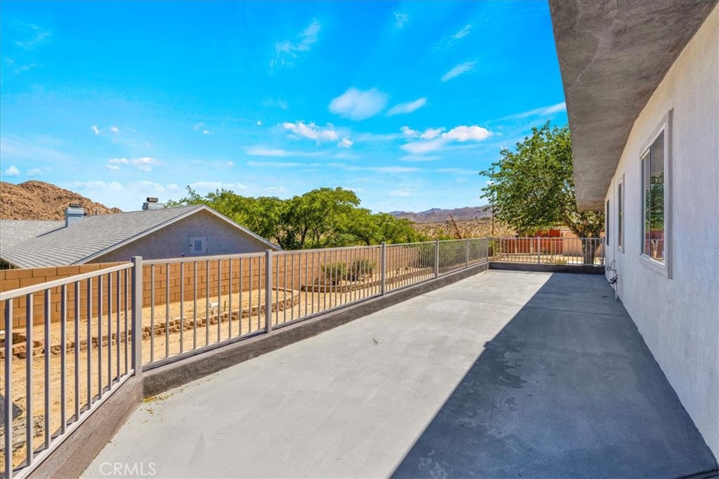 61833 Alta Mesa Property Photo 5