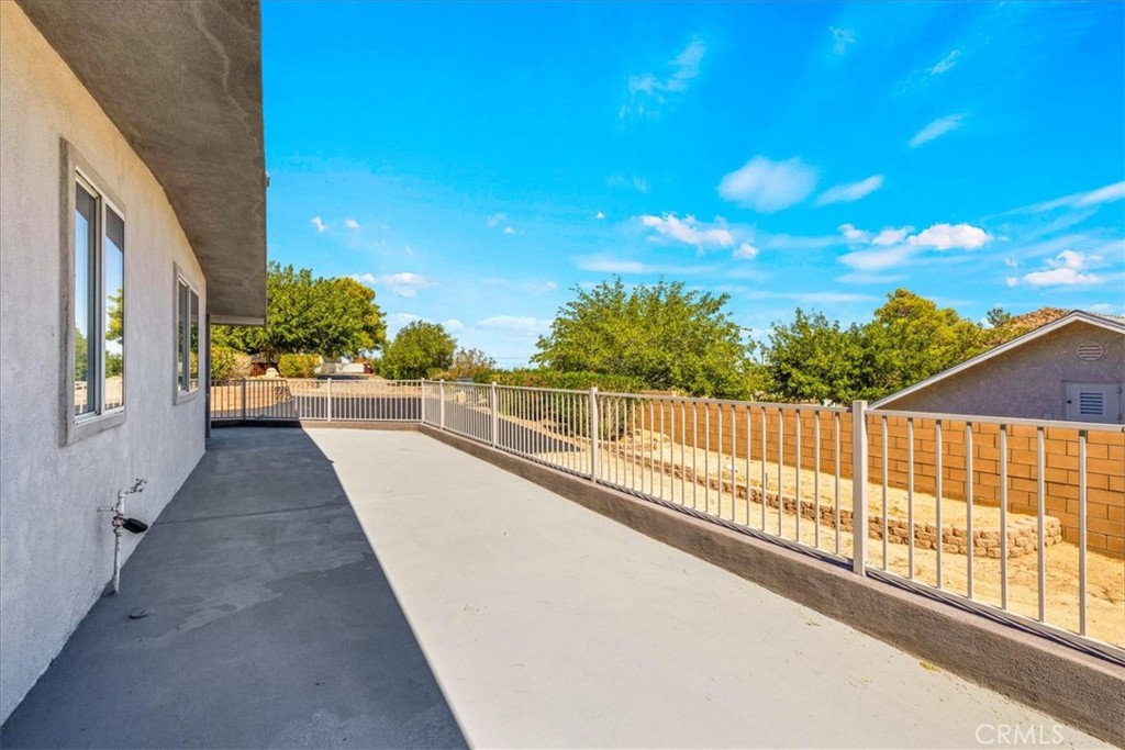 61833 Alta Mesa Property Photo 6