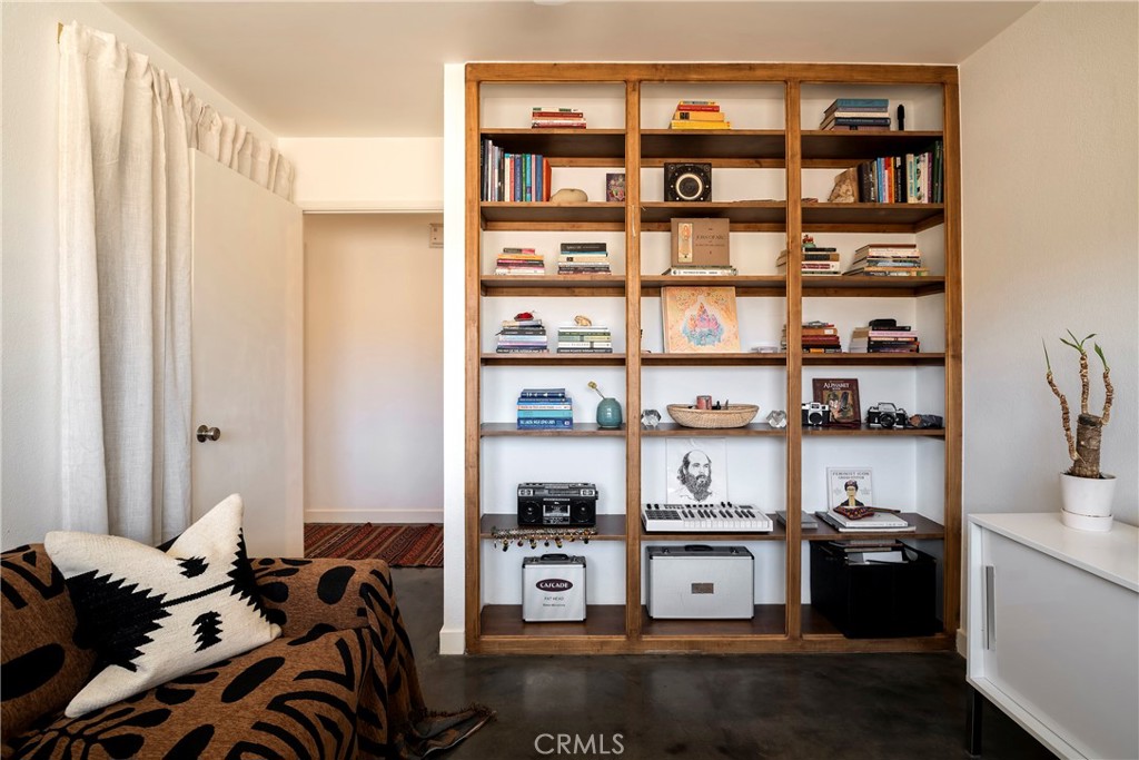 5887 Deerhurst Property Photo 29