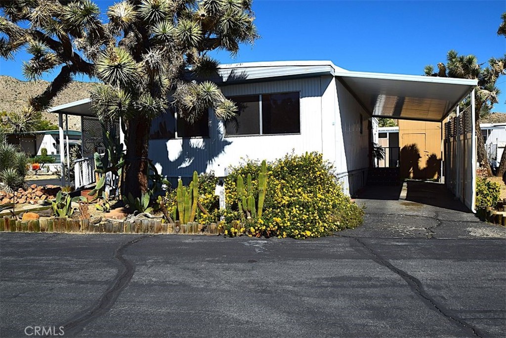 56254 29 Palms Highway 30 Property Photo 2