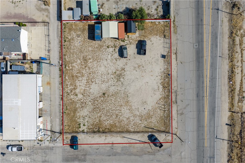 2909 Sierra Highway Property Photo 3