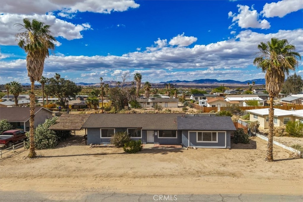 74354 Cottonwood Drive Property Photo 2