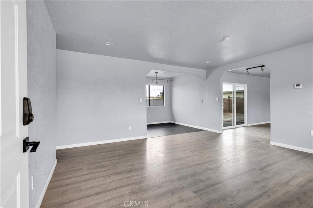 74354 Cottonwood Drive Property Photo 4