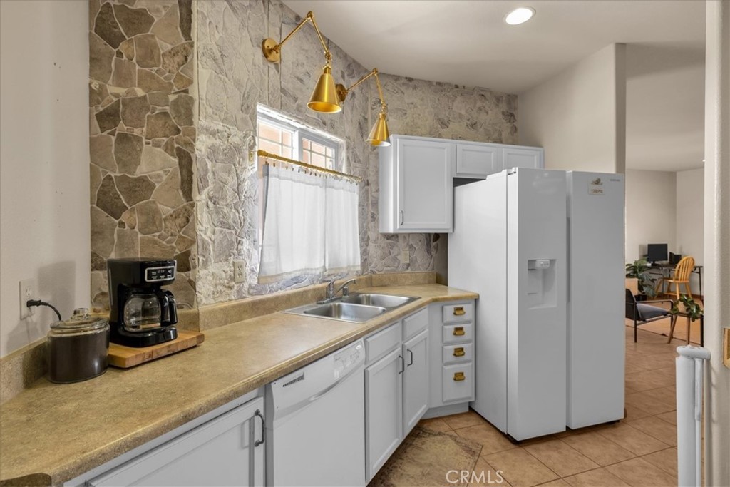 7425 Kellogg Avenue Property Photo 16