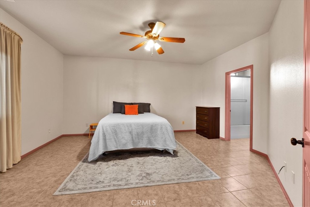 7425 Kellogg Avenue Property Photo 17