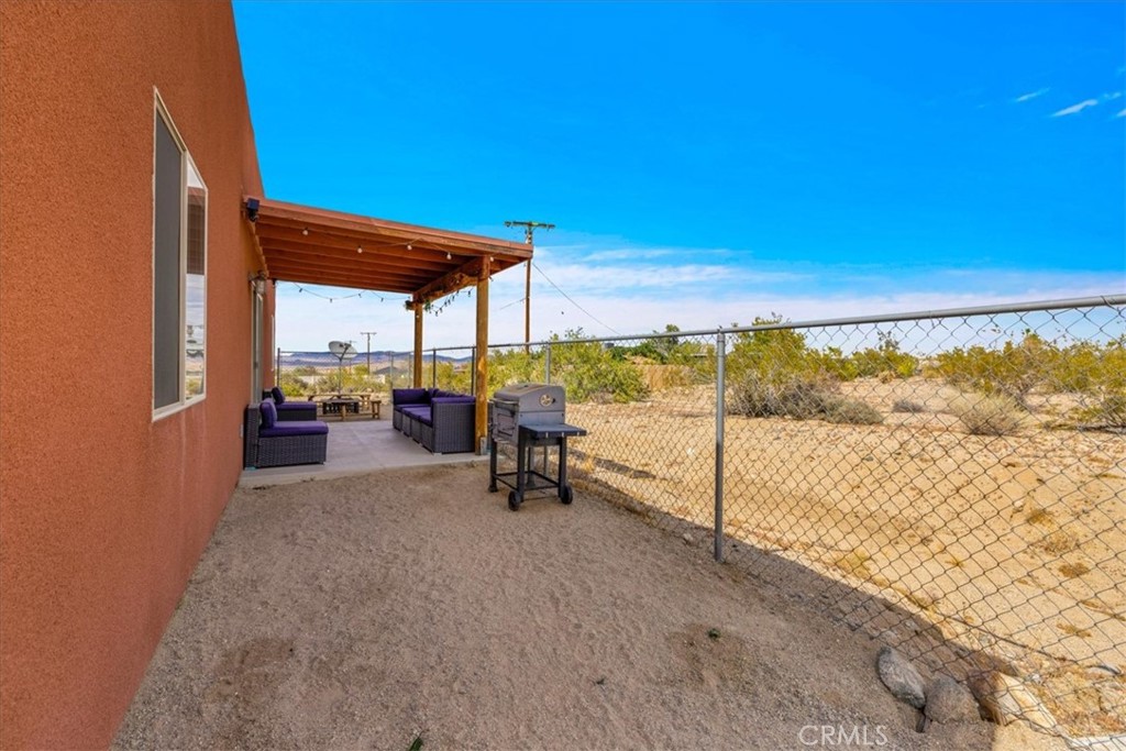 7425 Kellogg Avenue Property Photo 28