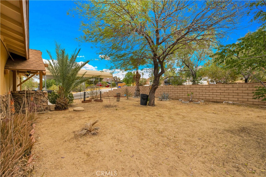 61504 Capilla Drive Property Photo 5