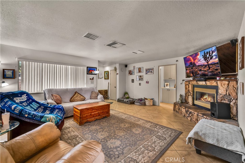 61504 Capilla Drive Property Photo 10
