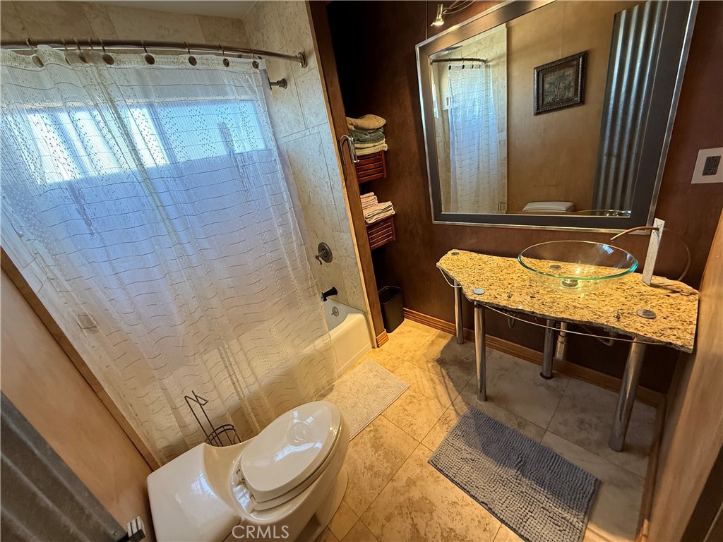 6586 El Rey Property Photo 5