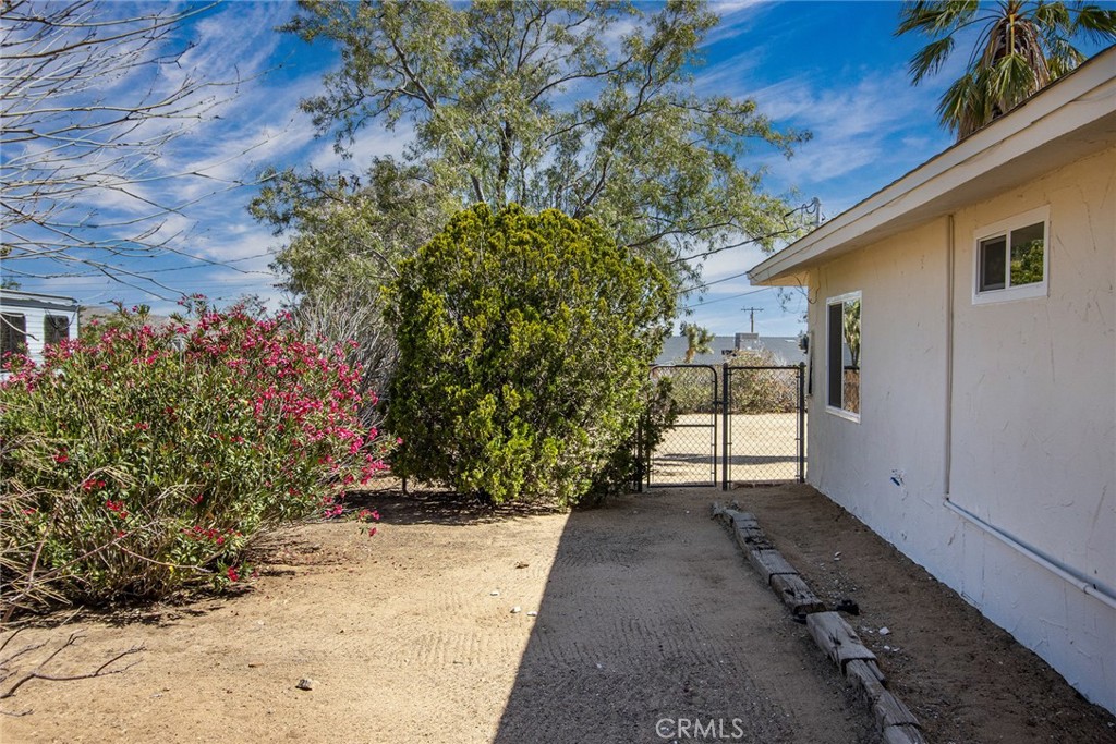 58390 Delano Trail Property Photo 36