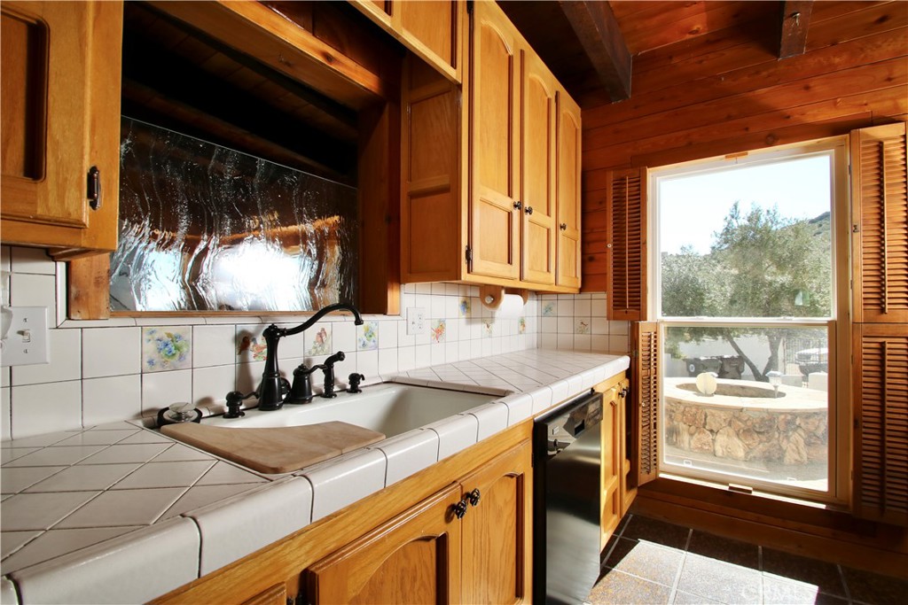 55149 Hoopa Trail Property Photo 12