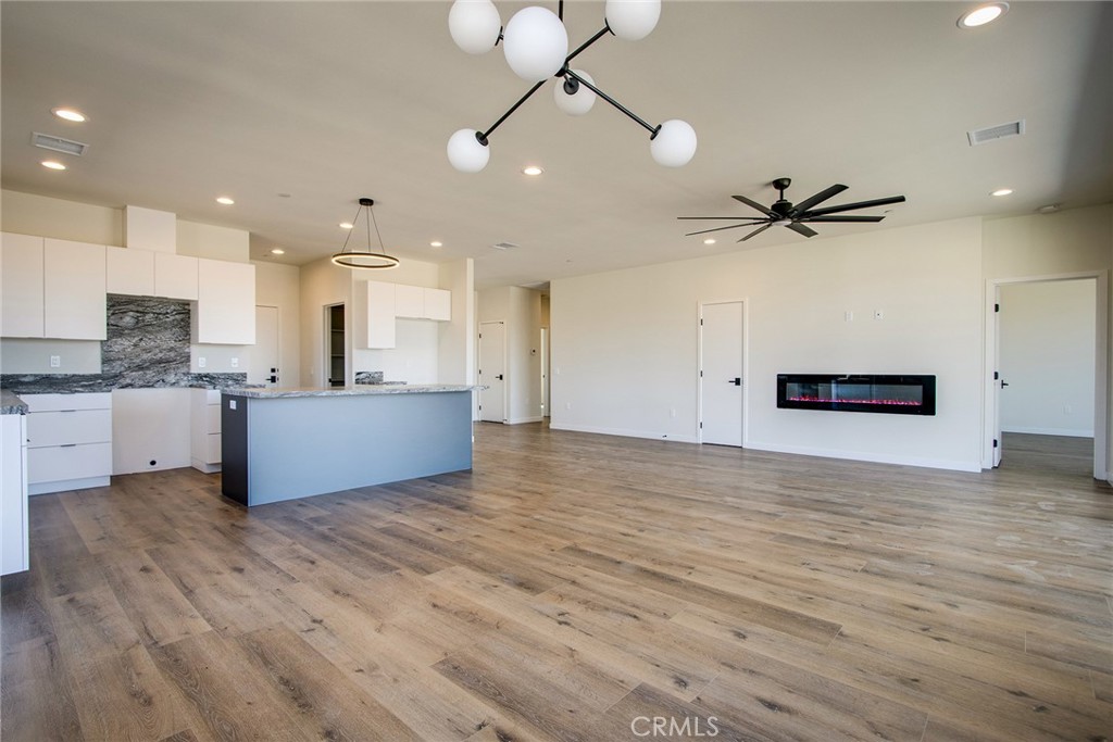 59423 Canterbury Street Property Photo 8