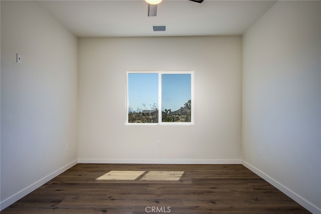 59423 Canterbury Street Property Photo 18