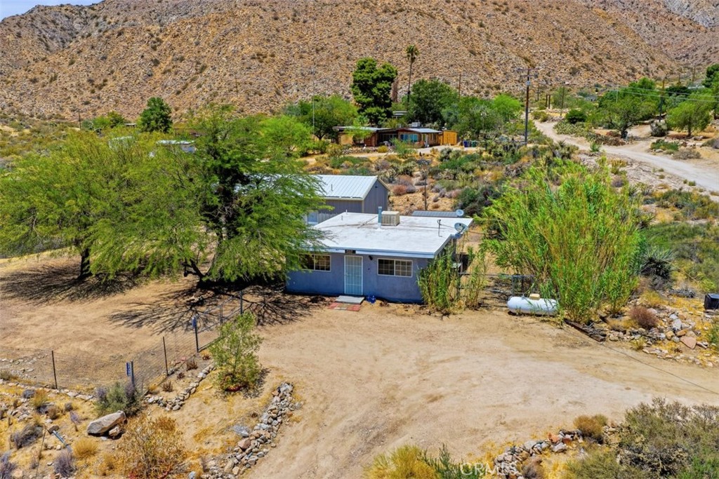 52390 Altadena Property Photo 1