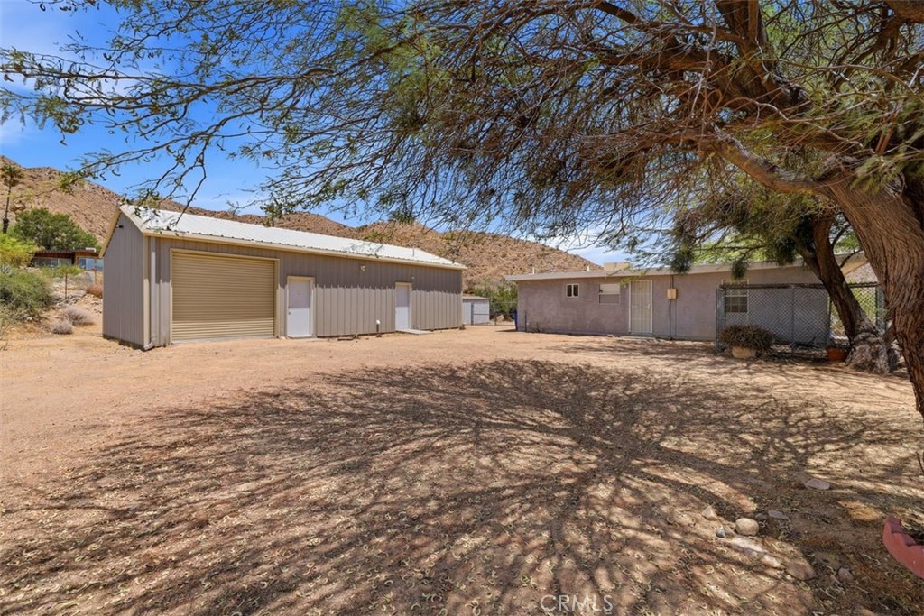 52390 Altadena Property Photo 7