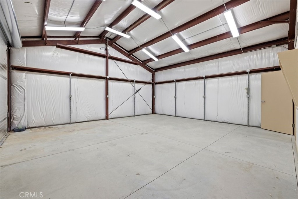 52390 Altadena Property Photo 11