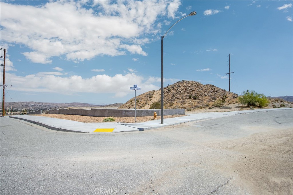 8811 Sage Property Photo 9