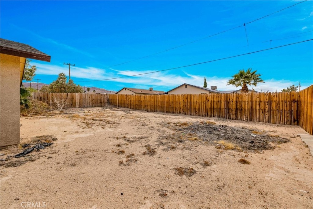 5626 Morongo Road Property Photo 6