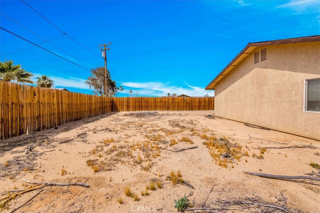 5626 Morongo Road Property Photo 10