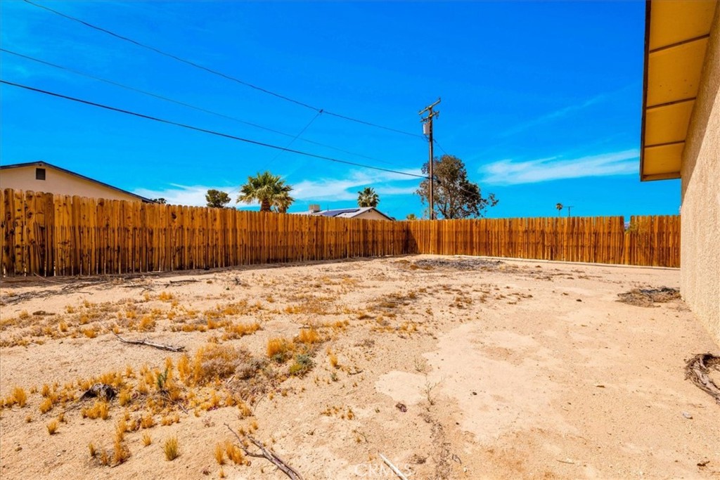 5626 Morongo Road Property Photo 15