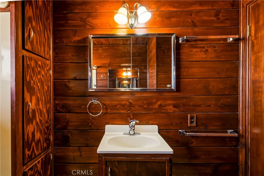 56674 Cone Boulevard Property Photo 3