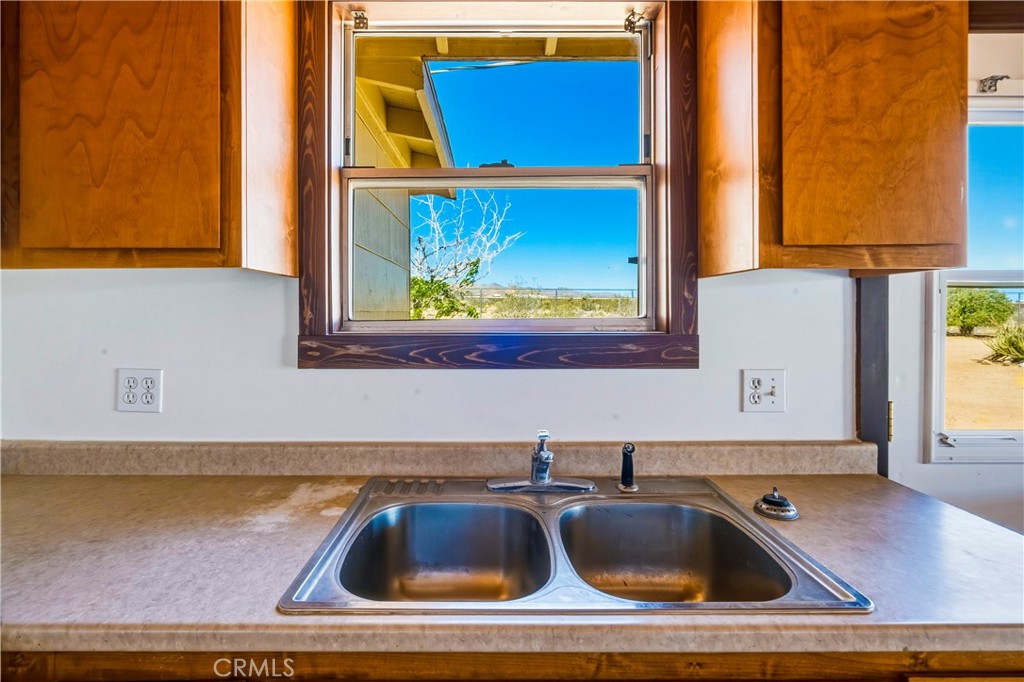 56674 Cone Boulevard Property Photo 8