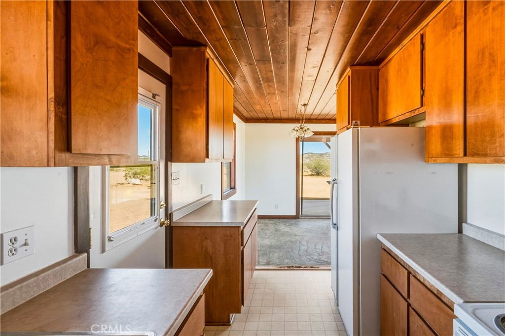 56674 Cone Boulevard Property Photo 10