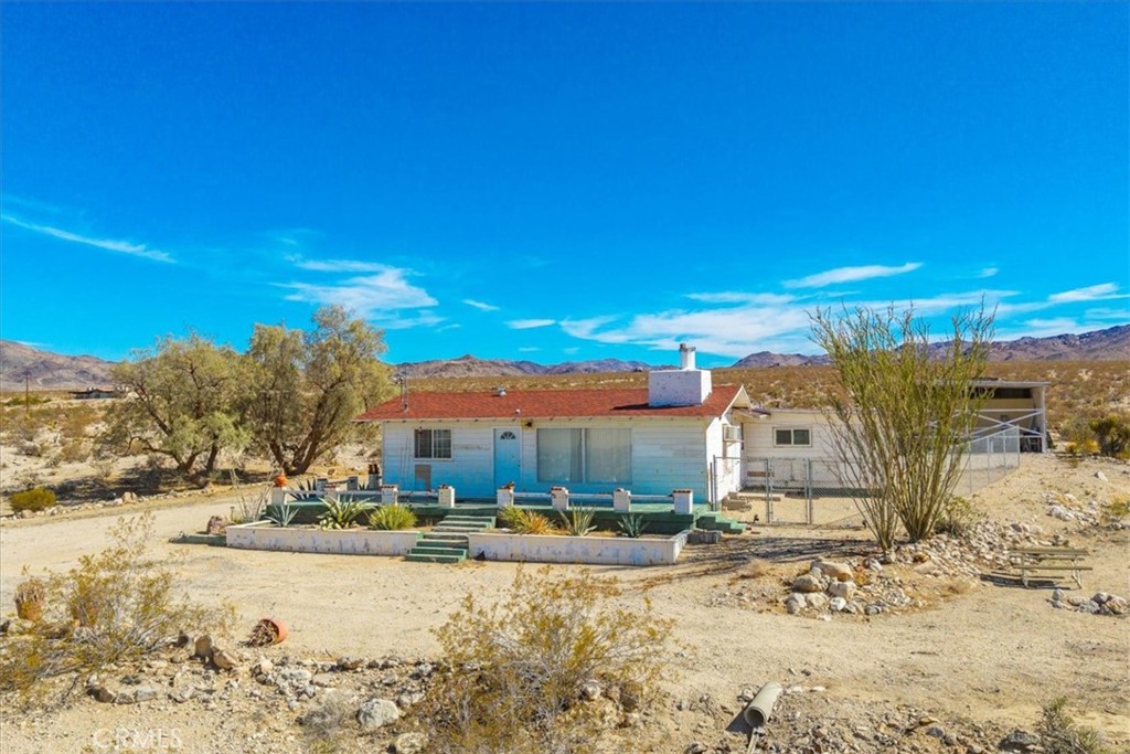 8138 Utah Trail Property Photo 1