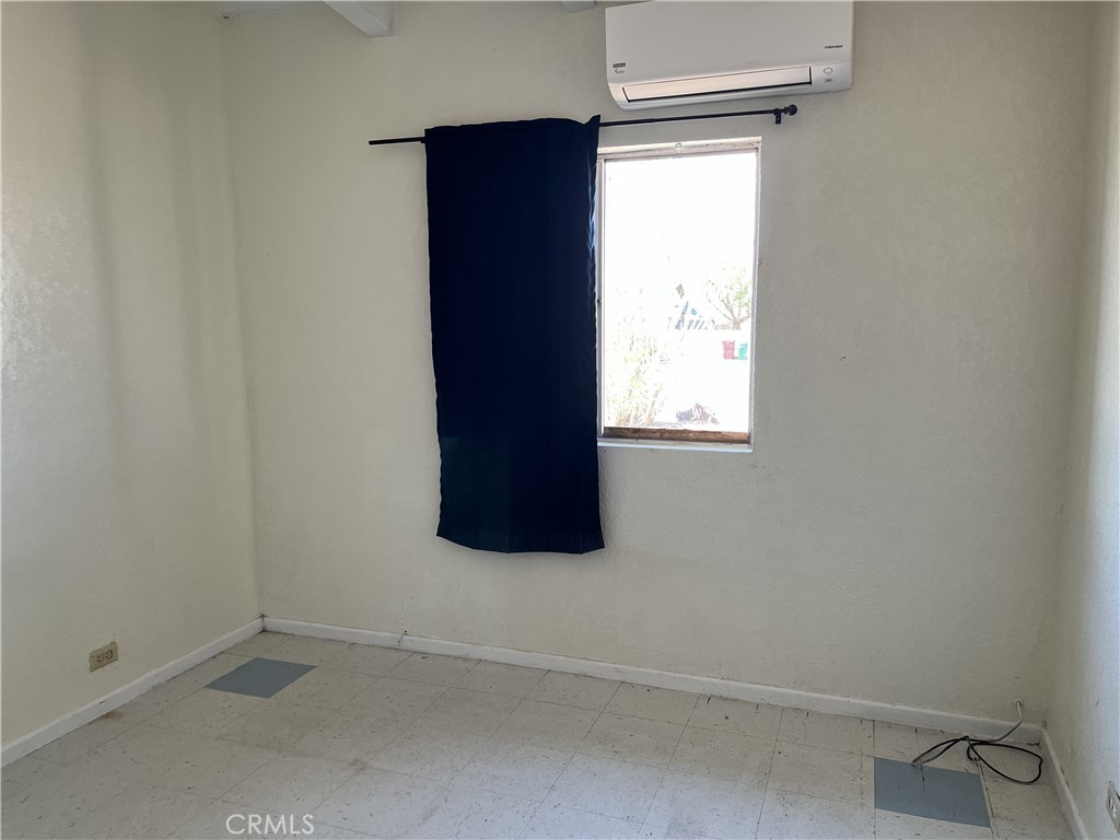 71995 Samarkand Property Photo 6