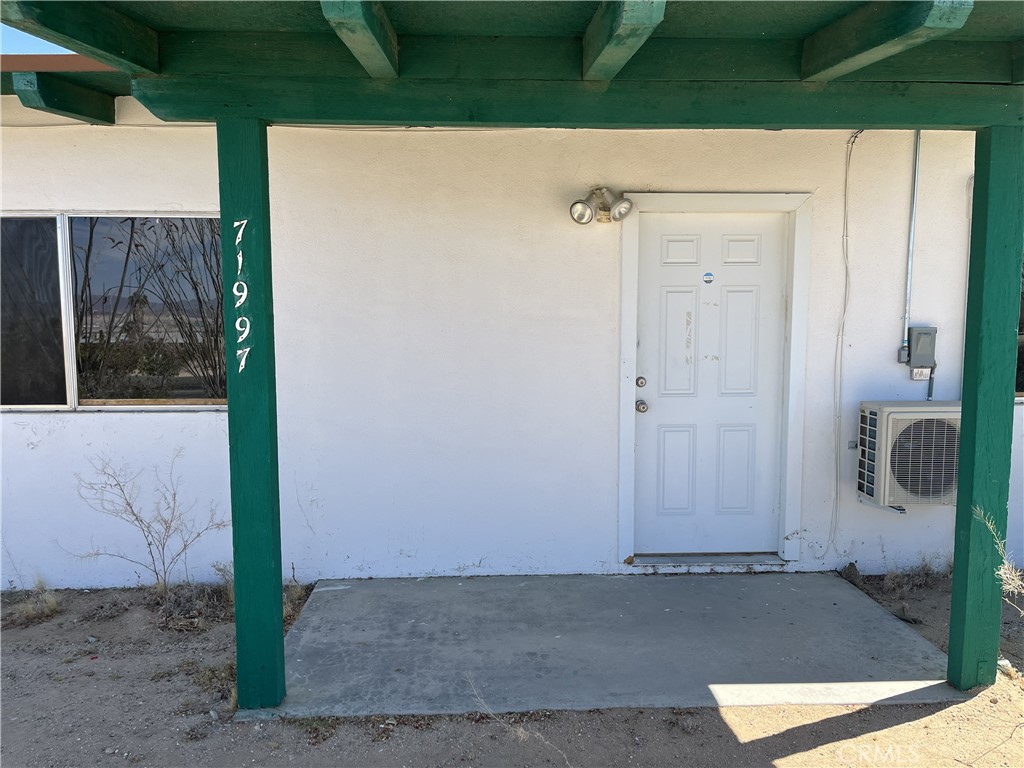 71995 Samarkand Property Photo 8