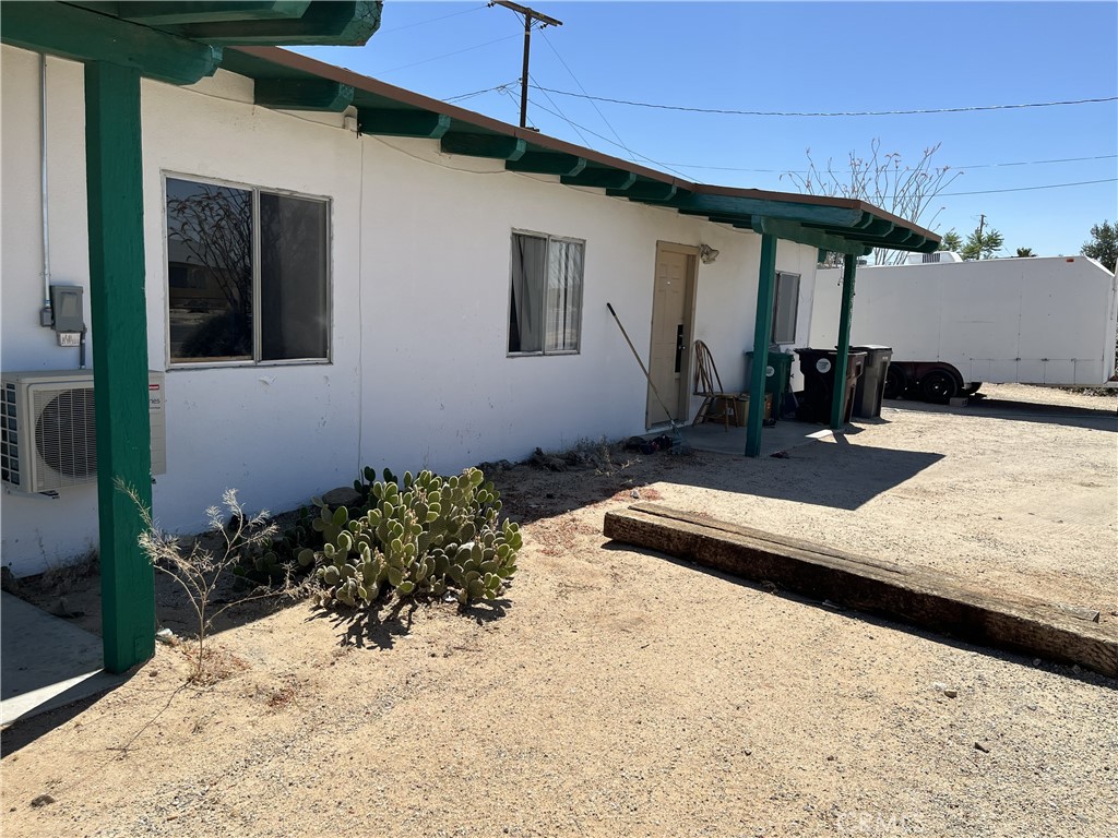 71995 Samarkand Property Photo 10