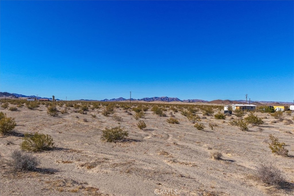127 Waylyn Property Photo 12